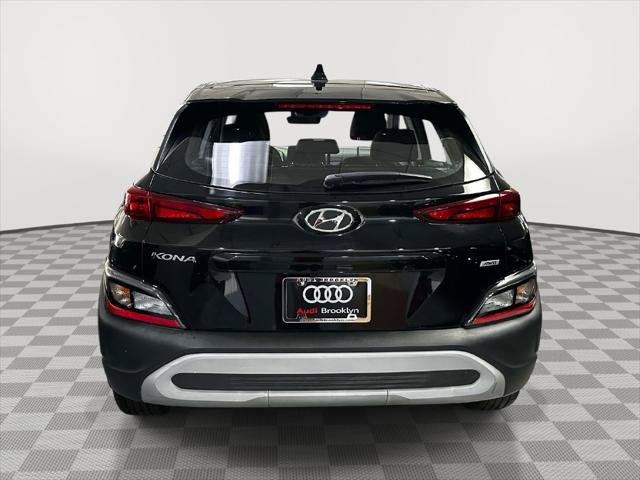 Used 2023 Hyundai Kona SE w/ Cargo Package AWD/4WD image 4