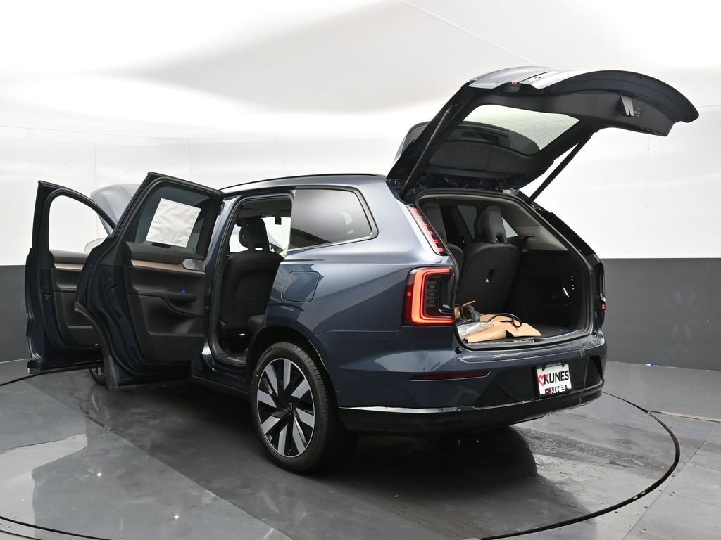 New 2025 Volvo EX90 Ultra image 48