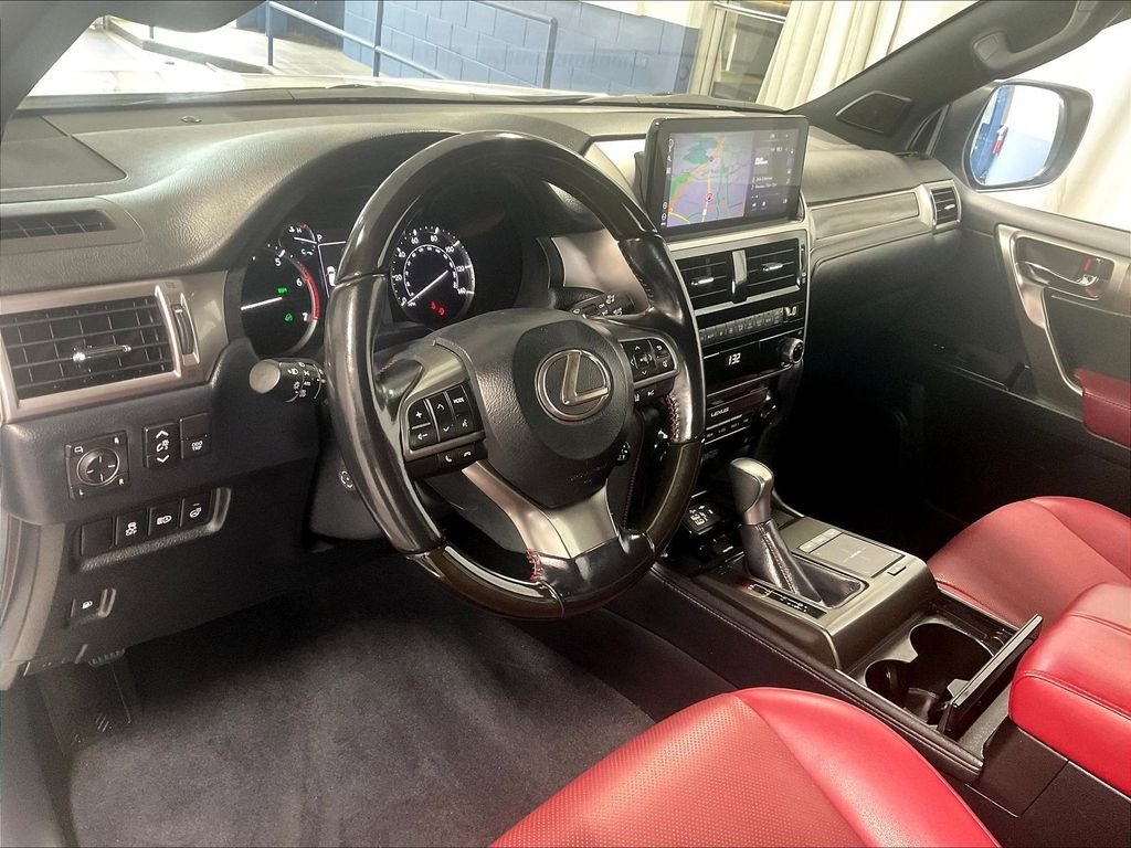 Used 2022 Lexus GX 460 Premium w/ Accessory Package AWD/4WD image 8