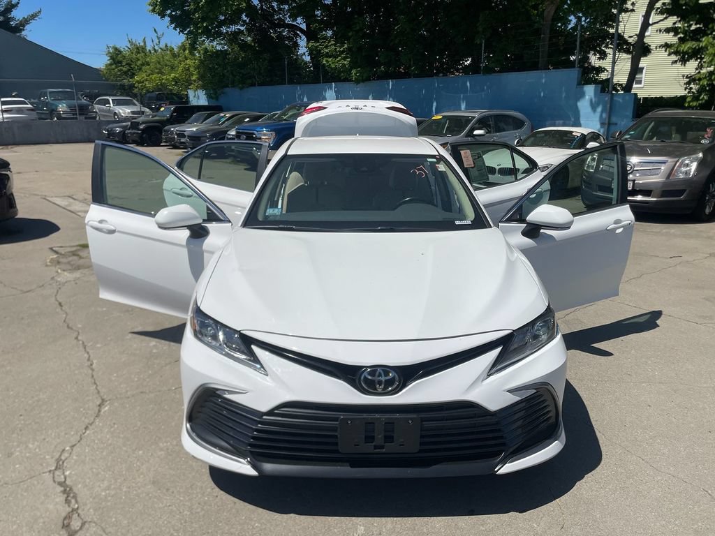 Used 2021 Toyota Camry LE w/ Cold Weather Package AWD/4WD image 29