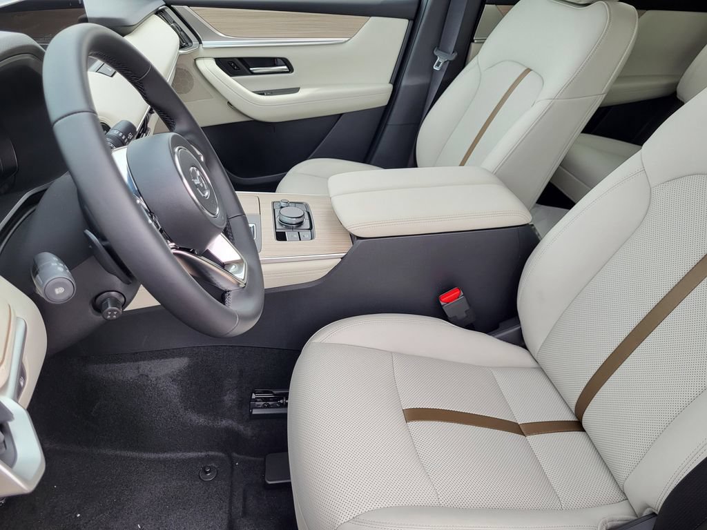 New 2026 MAZDA CX-90 Plug-In Hybrid w/ Premium Plus AWD/4WD image 4
