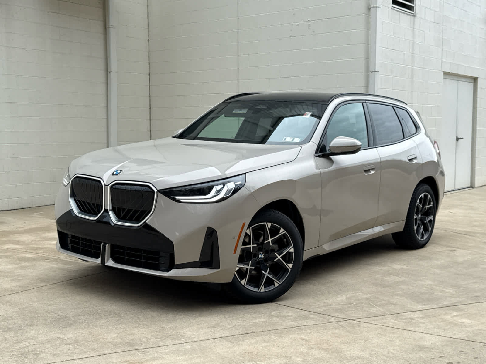 New 2026 BMW X3 xDrive30 w/ M Sport Package image 1