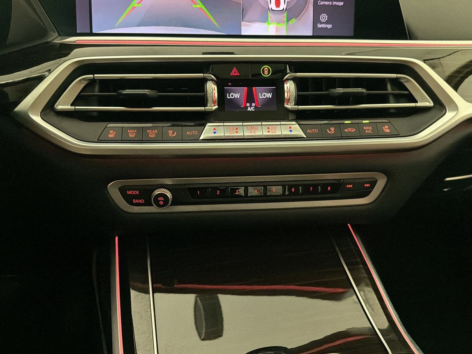 Used 2020 BMW X7 xDrive40i w/ Premium Package AWD/4WD image 20