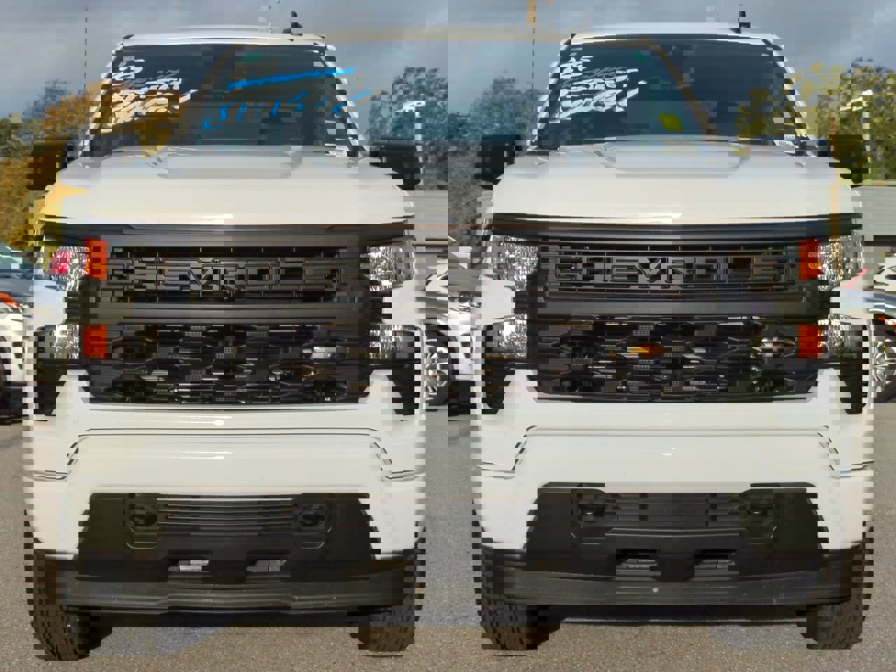 Used 2025 Chevrolet Silverado 1500 Custom image 9