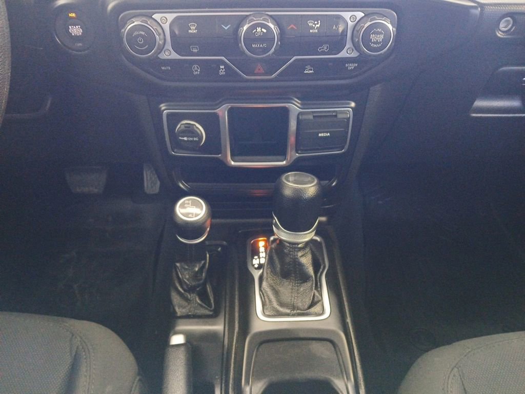 Used 2022 Jeep Wrangler Unlimited Sport image 3