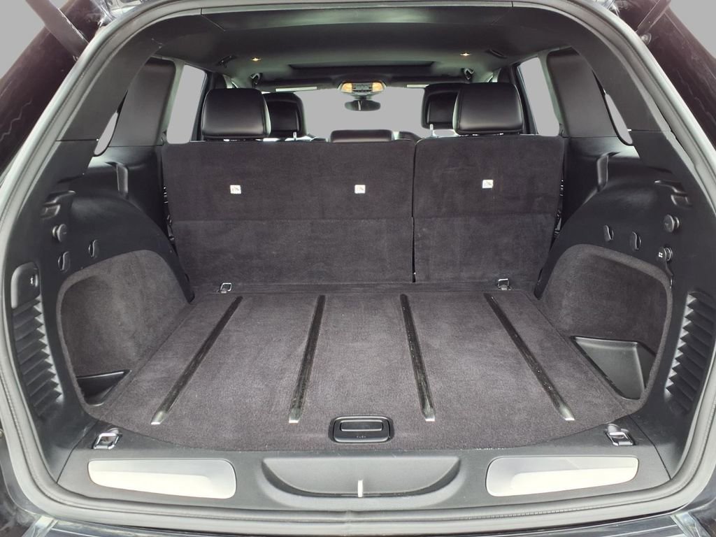 Used 2017 Jeep Grand Cherokee Limited image 26