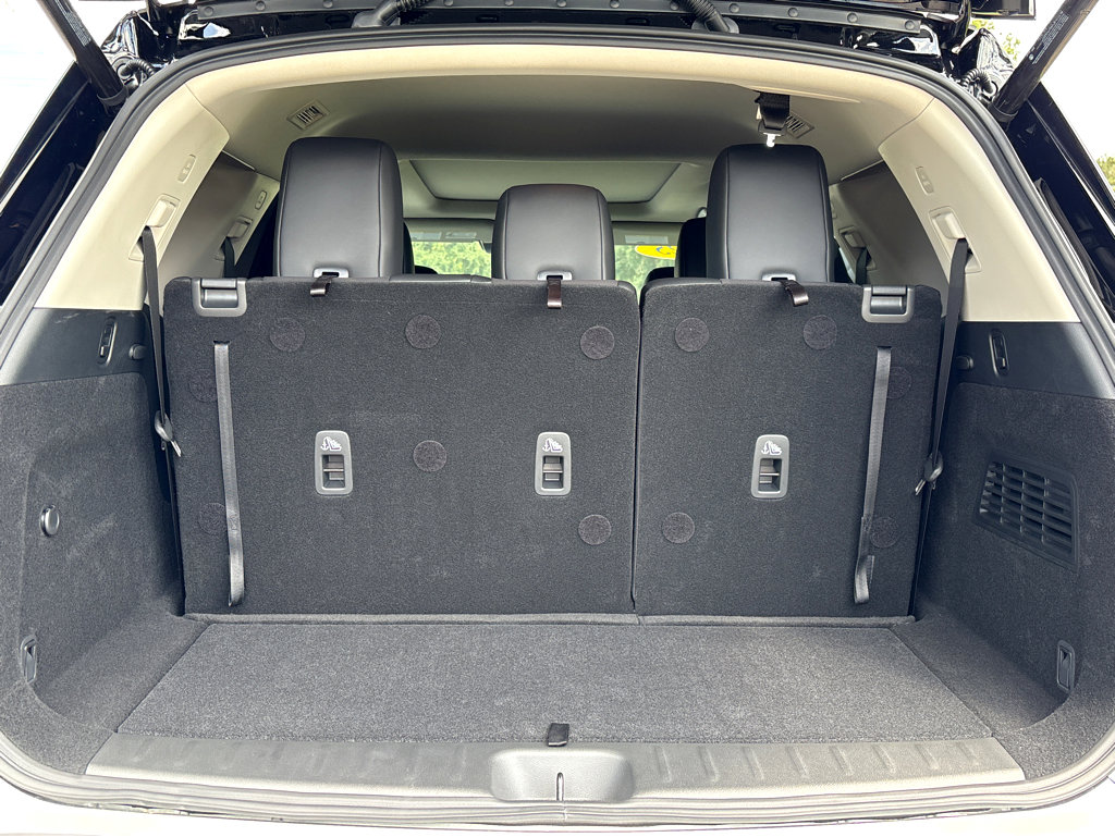 Certified 2025 Nissan Pathfinder Platinum image 26