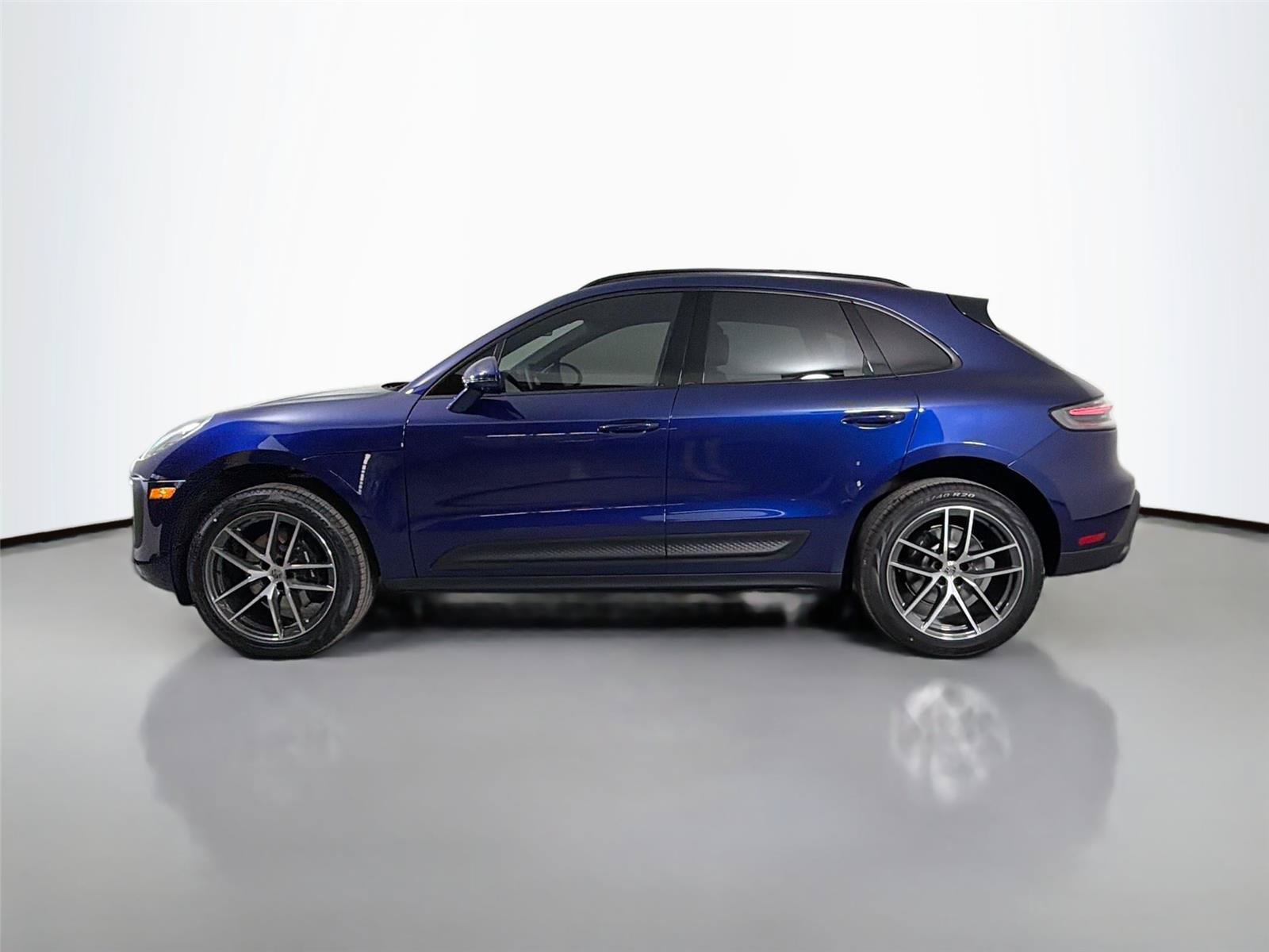 Certified 2026 Porsche Macan Turbo AWD/4WD image 2