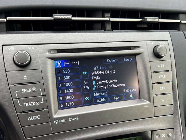 Used 2013 Toyota Prius Three image 27