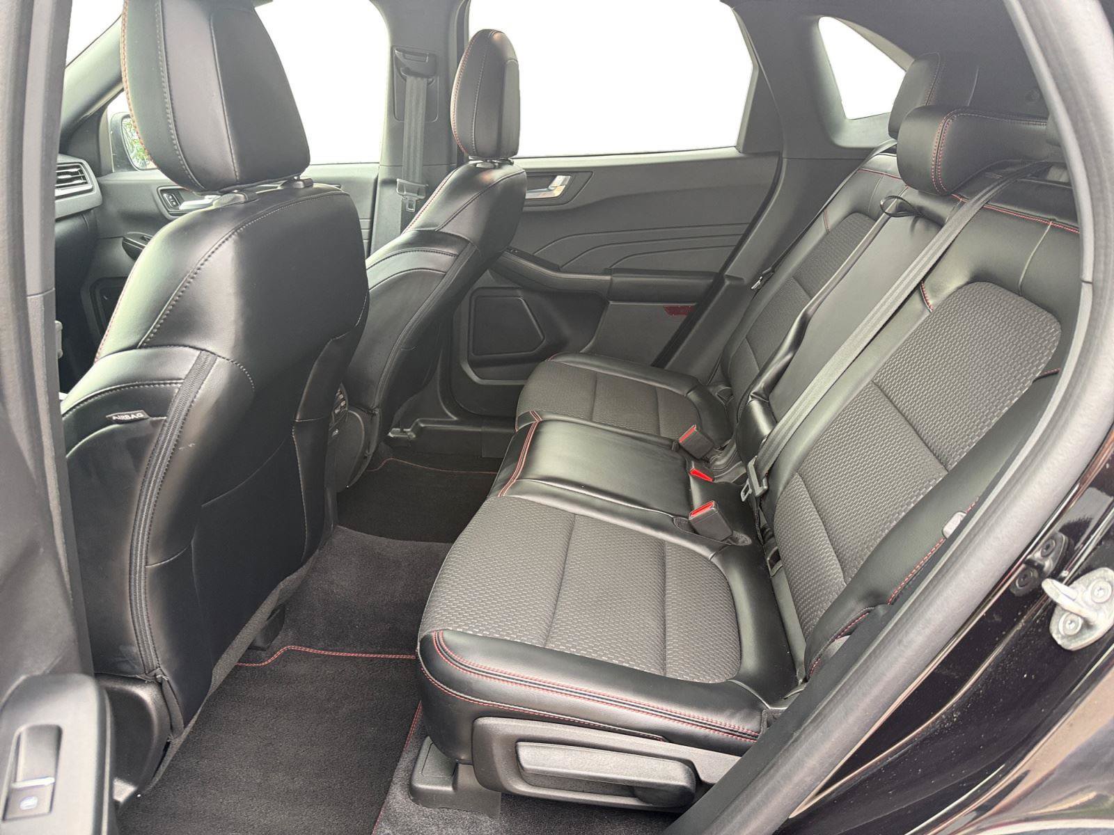 Used 2023 Ford Escape ST-Line AWD/4WD image 19