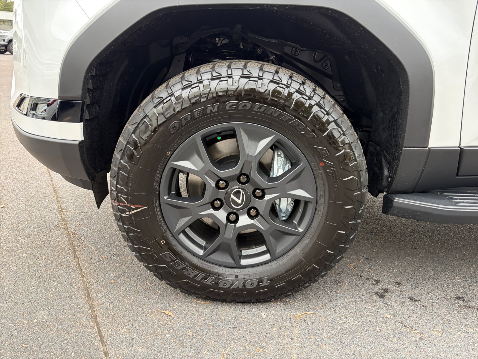 New 2026 Lexus GX 550 AWD/4WD image 24