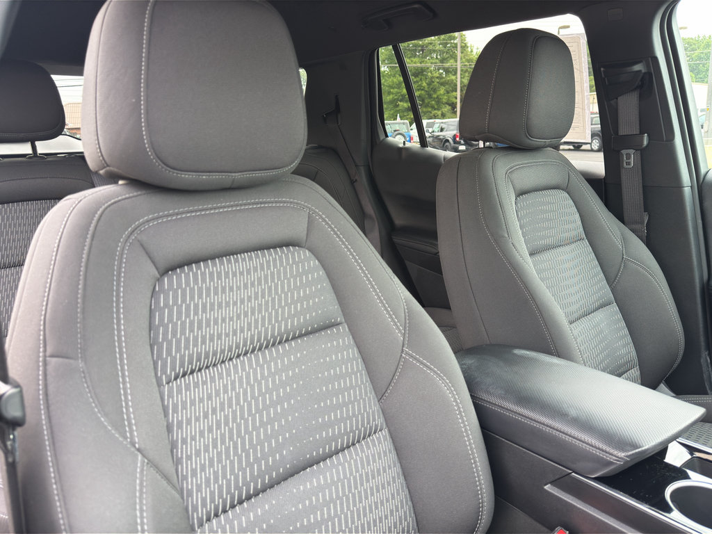 Used 2025 Chevrolet Equinox LT FWD image 22
