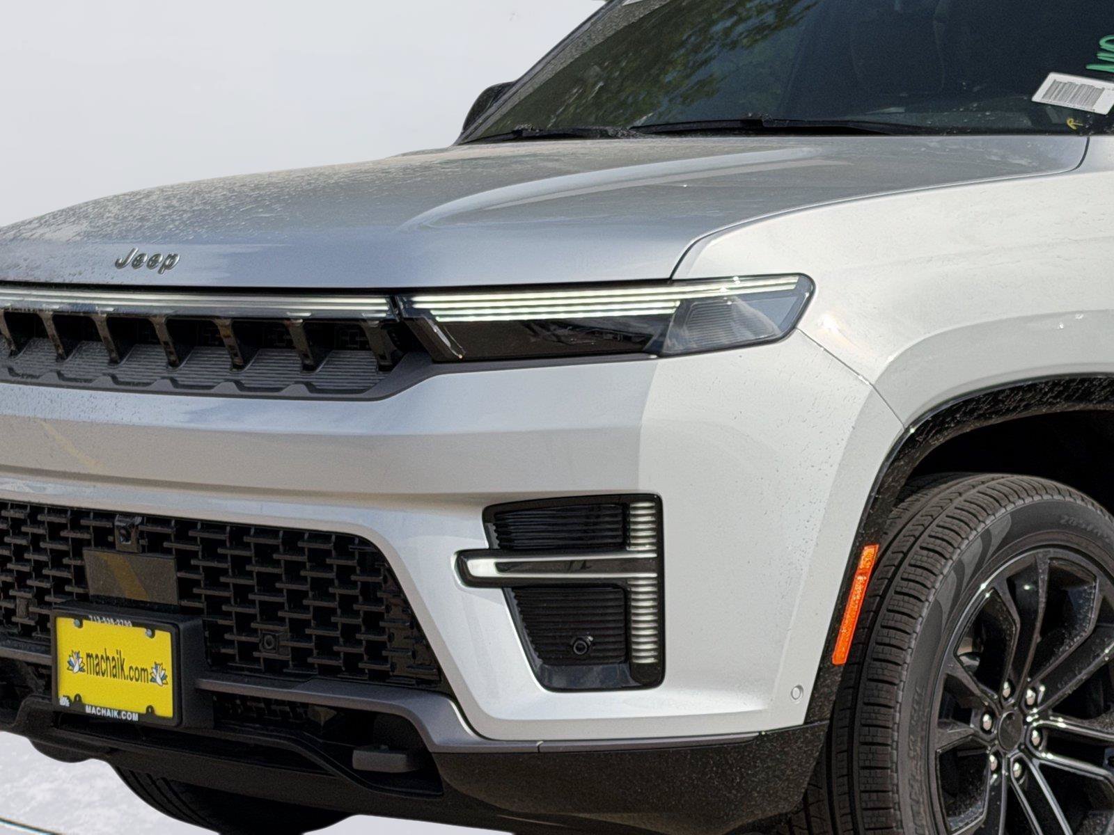 New 2026 Jeep Grand Wagoneer L Summit AWD/4WD image 9
