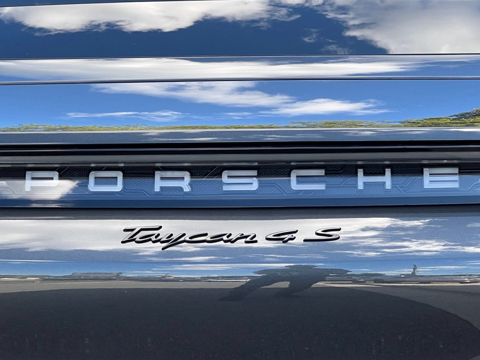 Used 2020 Porsche Taycan 4S AWD/4WD image 45