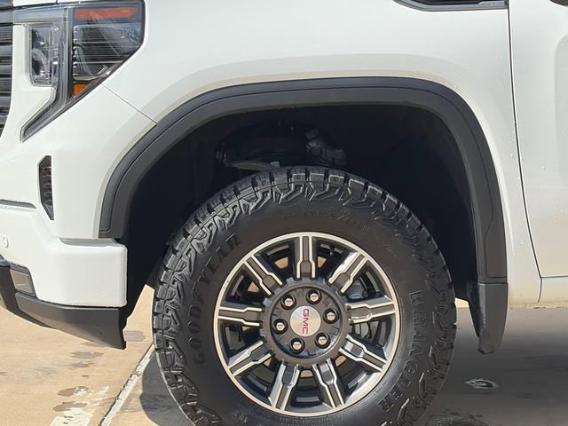 Used 2025 GMC Sierra 1500 AT4 image 5