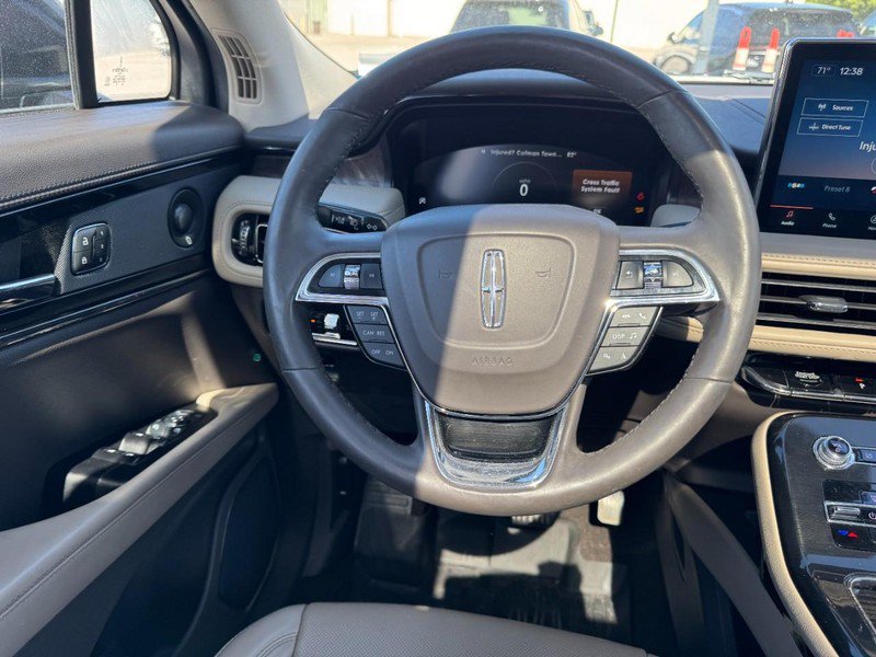 Certified 2023 Lincoln Nautilus Reserve w/ Luxury Package AWD/4WD image 10
