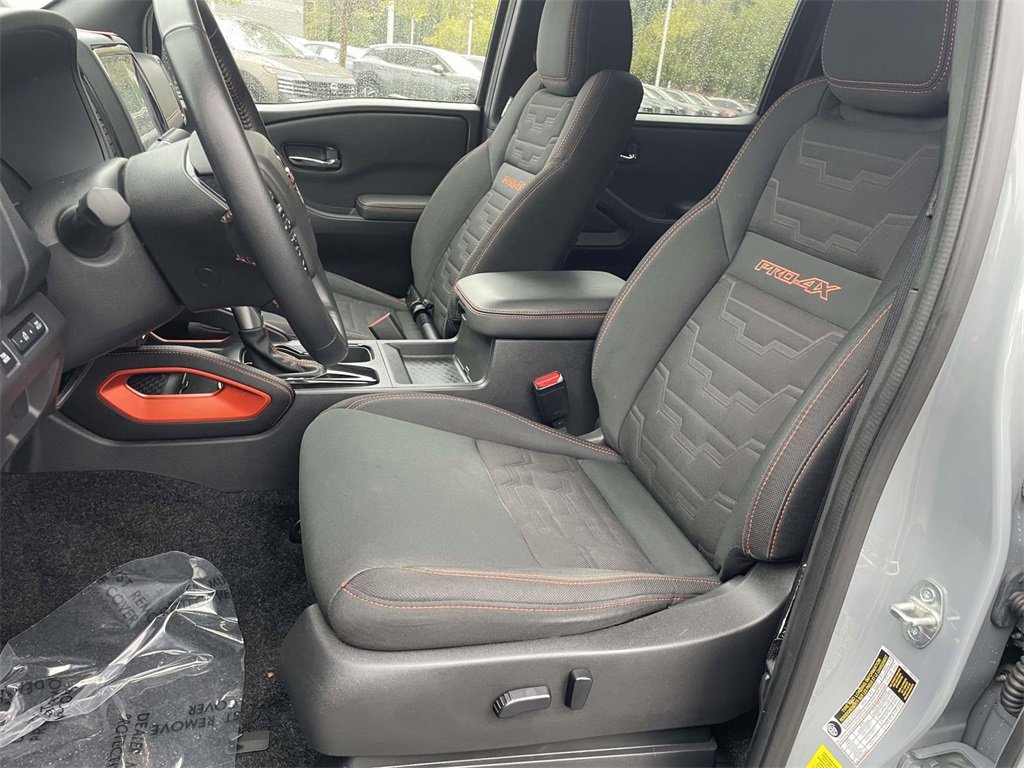 Certified 2022 Nissan Frontier PRO-4X w/ Off-Road Protection Package image 17