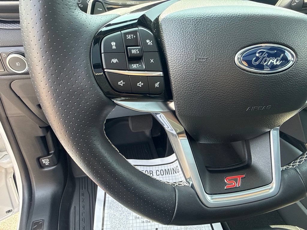 Used 2023 Ford Explorer ST w/ Equipment Group 401A AWD/4WD image 19