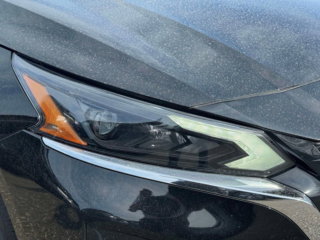 Used 2025 Nissan Altima 2.5 S FWD image 9