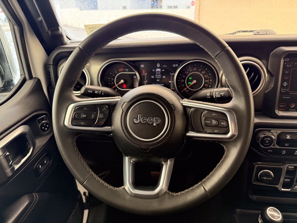 Used 2023 Jeep Wrangler Unlimited Sahara AWD/4WD image 25