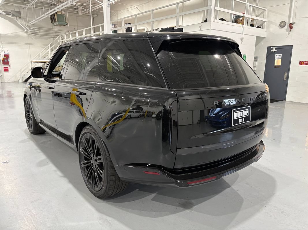 Used 2026 Land Rover Range Rover SE AWD/4WD image 5