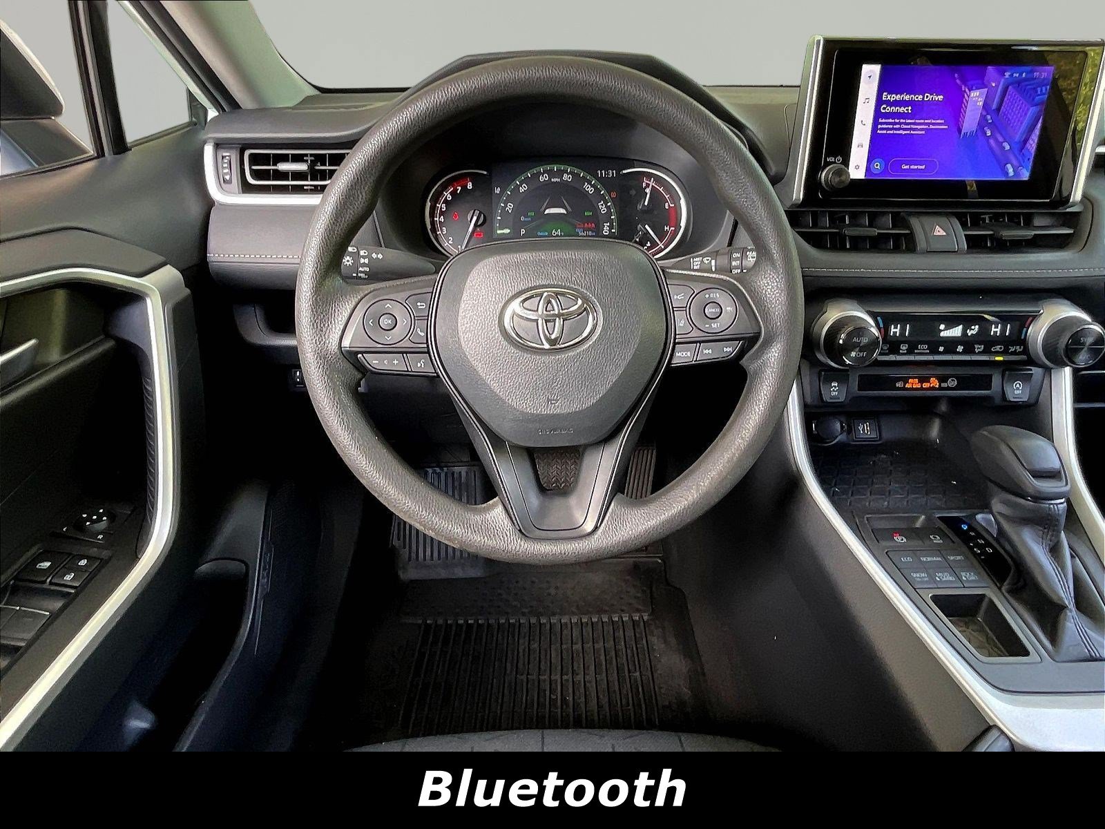 Used 2023 Toyota RAV4 XLE AWD/4WD image 8