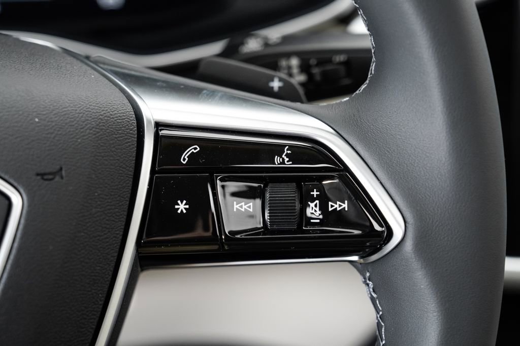 Used 2025 Audi A7 3.0T Premium image 13