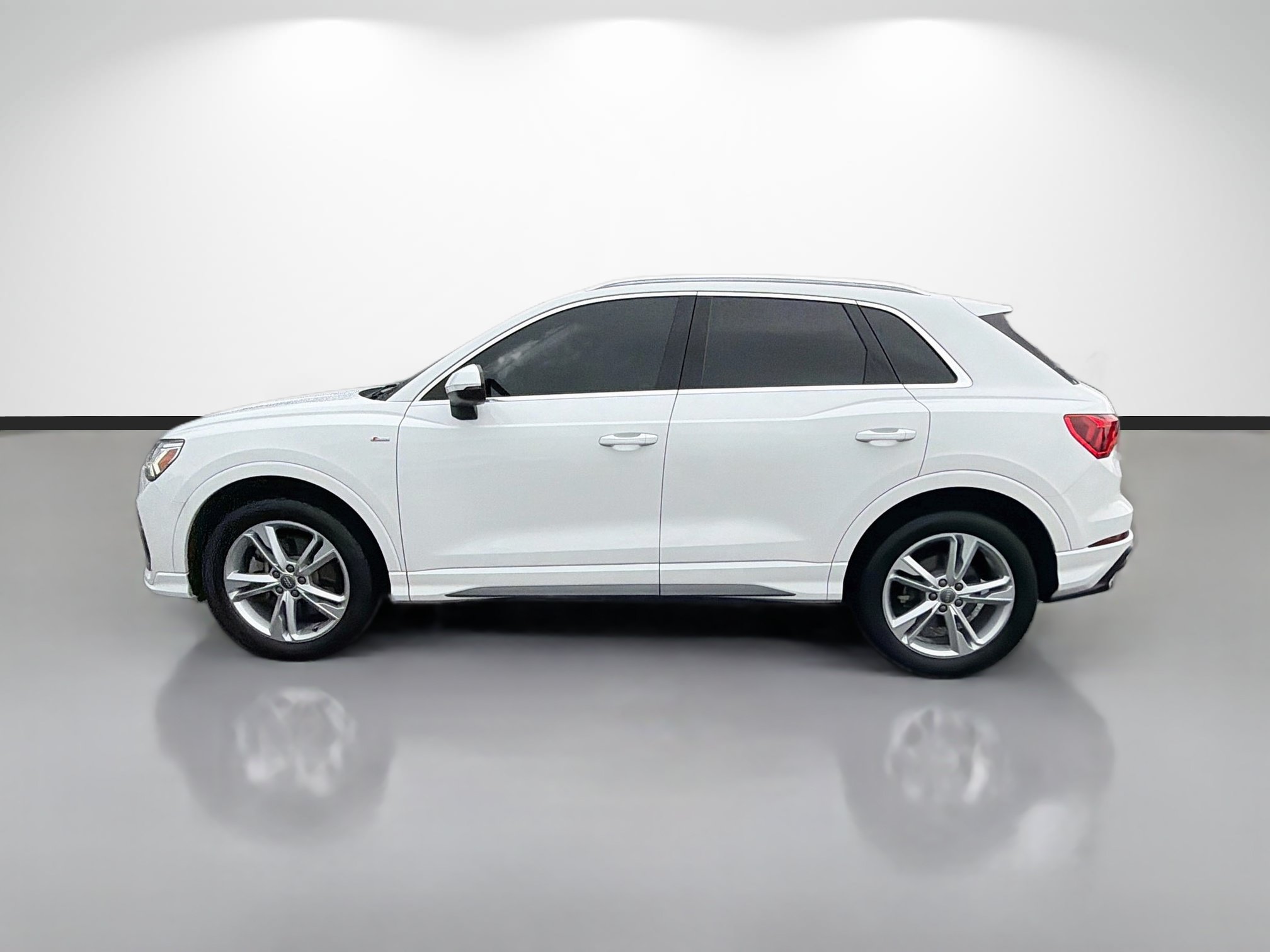 Used 2020 Audi Q3 2.0T Premium Plus AWD/4WD image 6