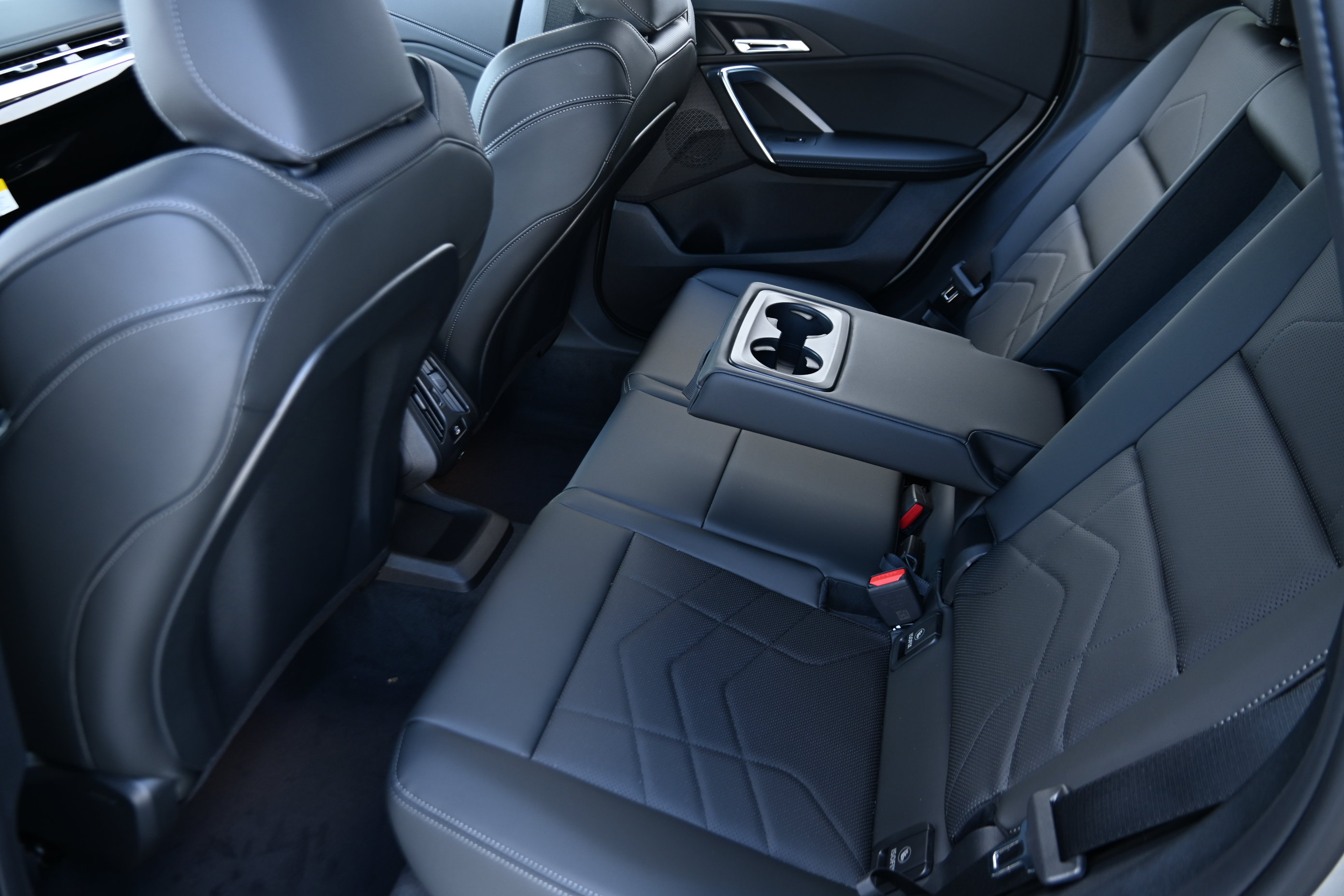 New 2027 BMW X1 xDrive28i AWD/4WD image 12