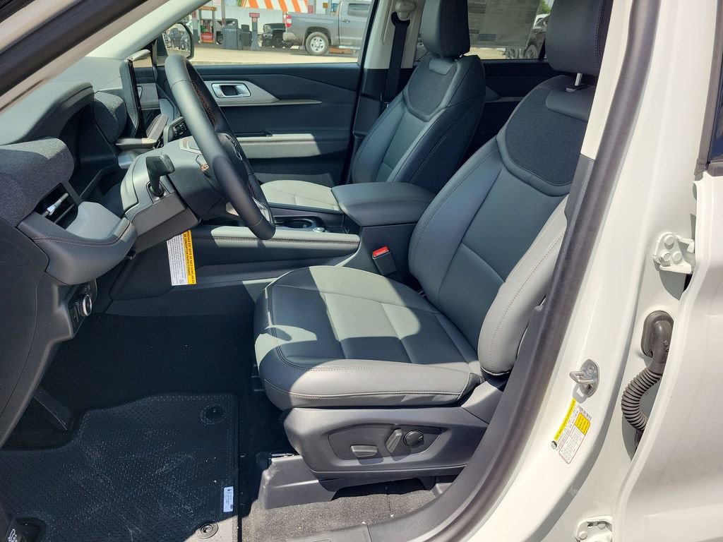 New 2026 Ford Explorer Active w/ Active Comfort Package image 13