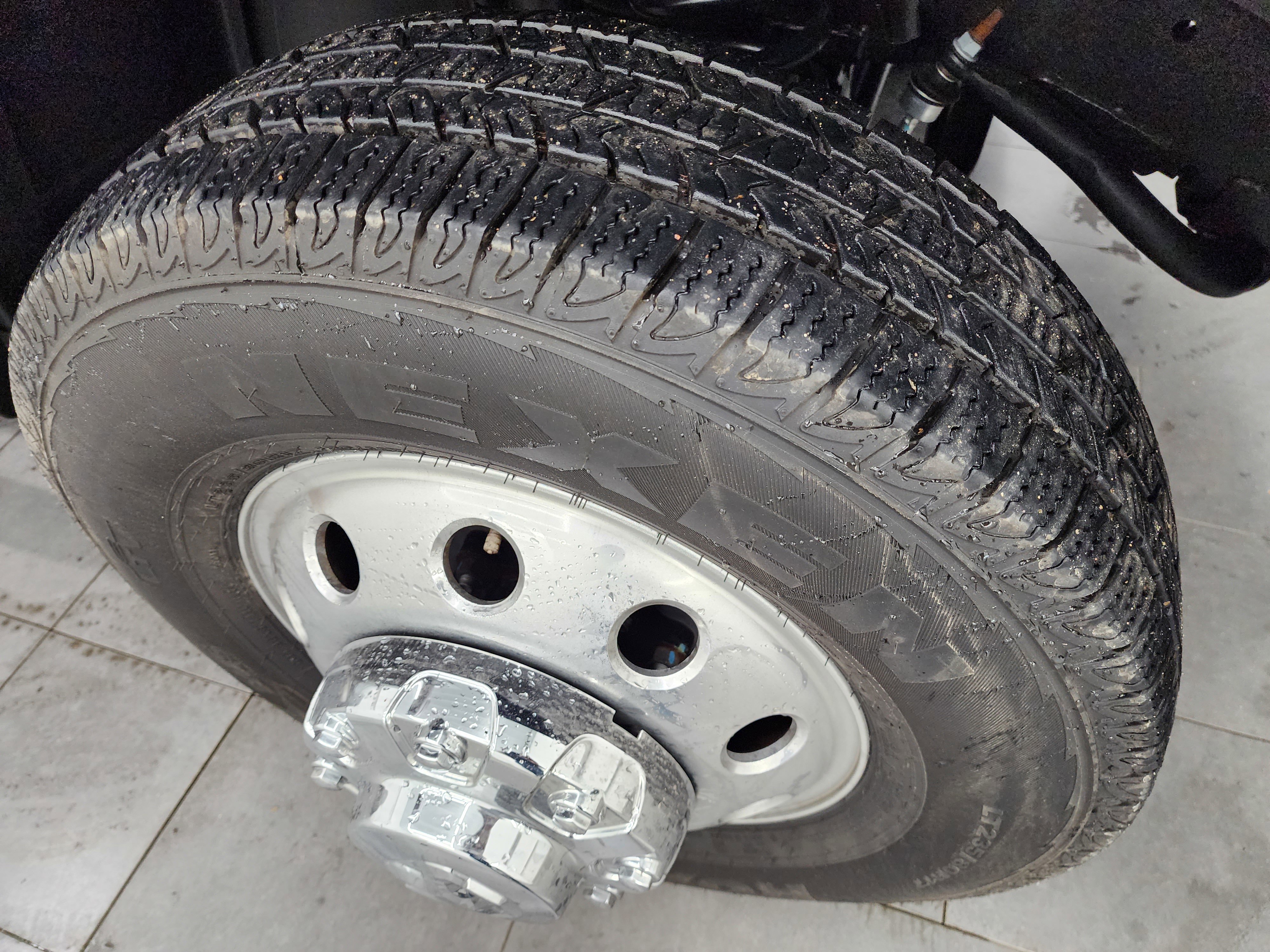 Used 2024 RAM 3500 Big Horn w/ Sport Appearance Package image 3