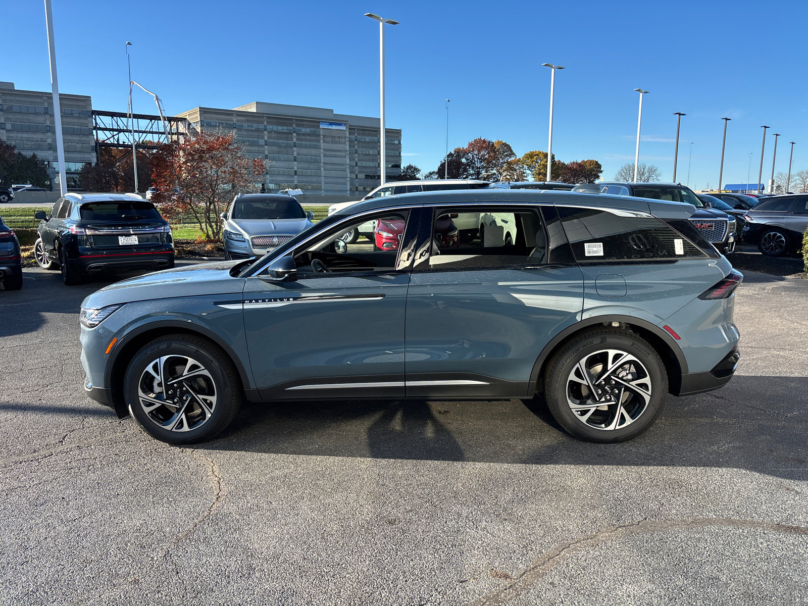 New 2026 Lincoln Nautilus Premier image 4