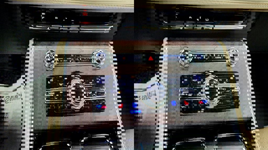 Used 2020 Lincoln Aviator Reserve w/ Equipment Group 202A AWD/4WD image 16