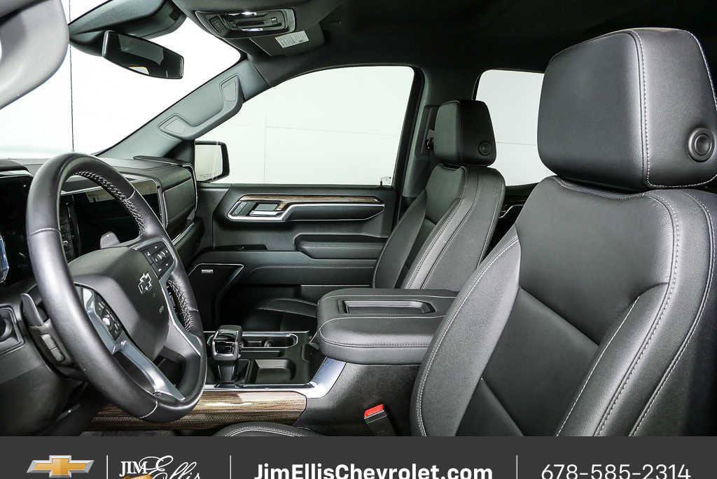 Certified 2022 Chevrolet Silverado 1500 RST w/ Convenience Package II AWD/4WD image 5