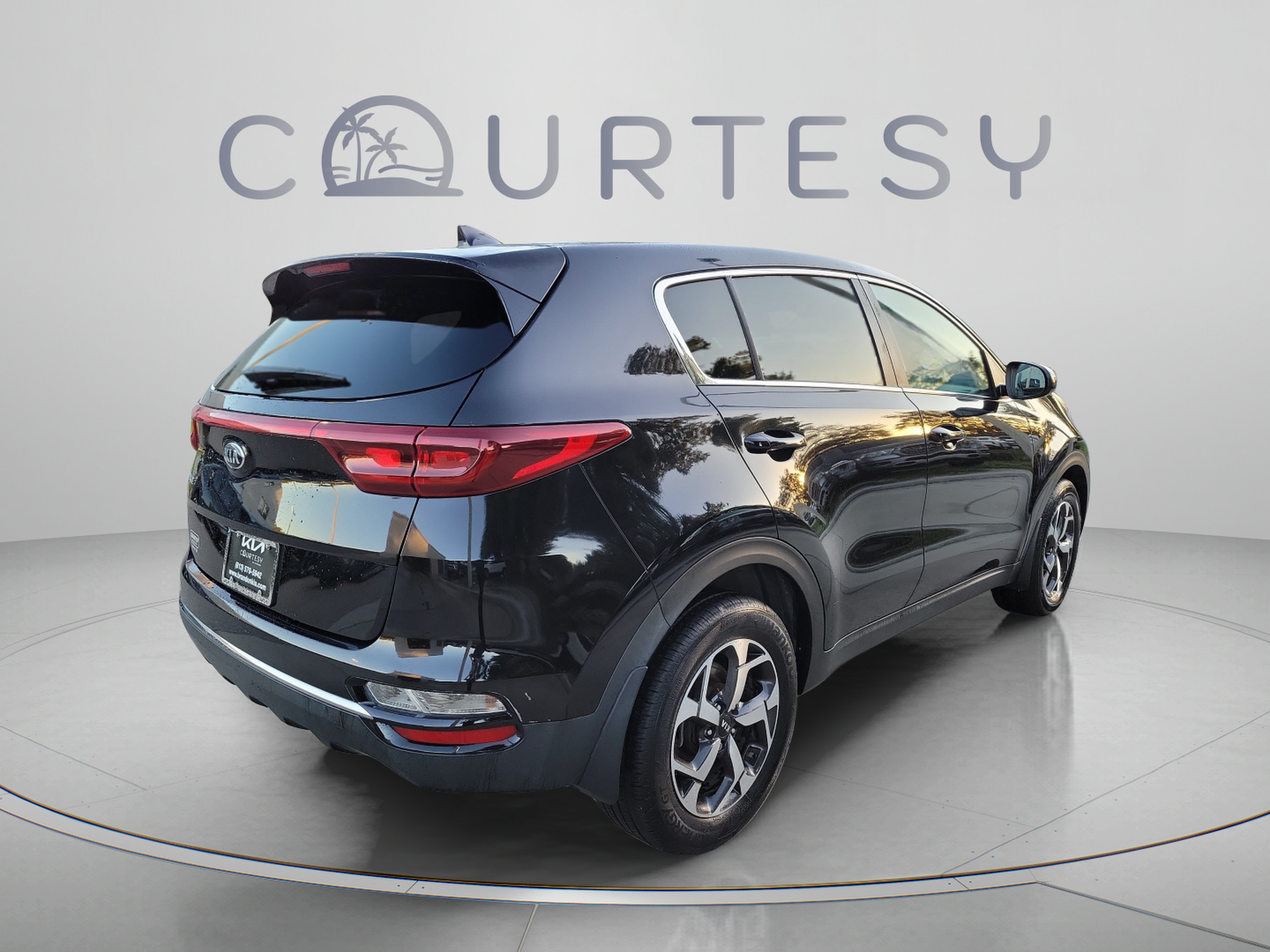 Used 2020 Kia Sportage LX FWD image 3