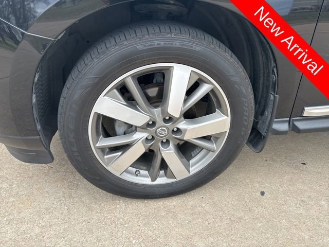 Used 2014 Nissan Pathfinder Platinum image 9