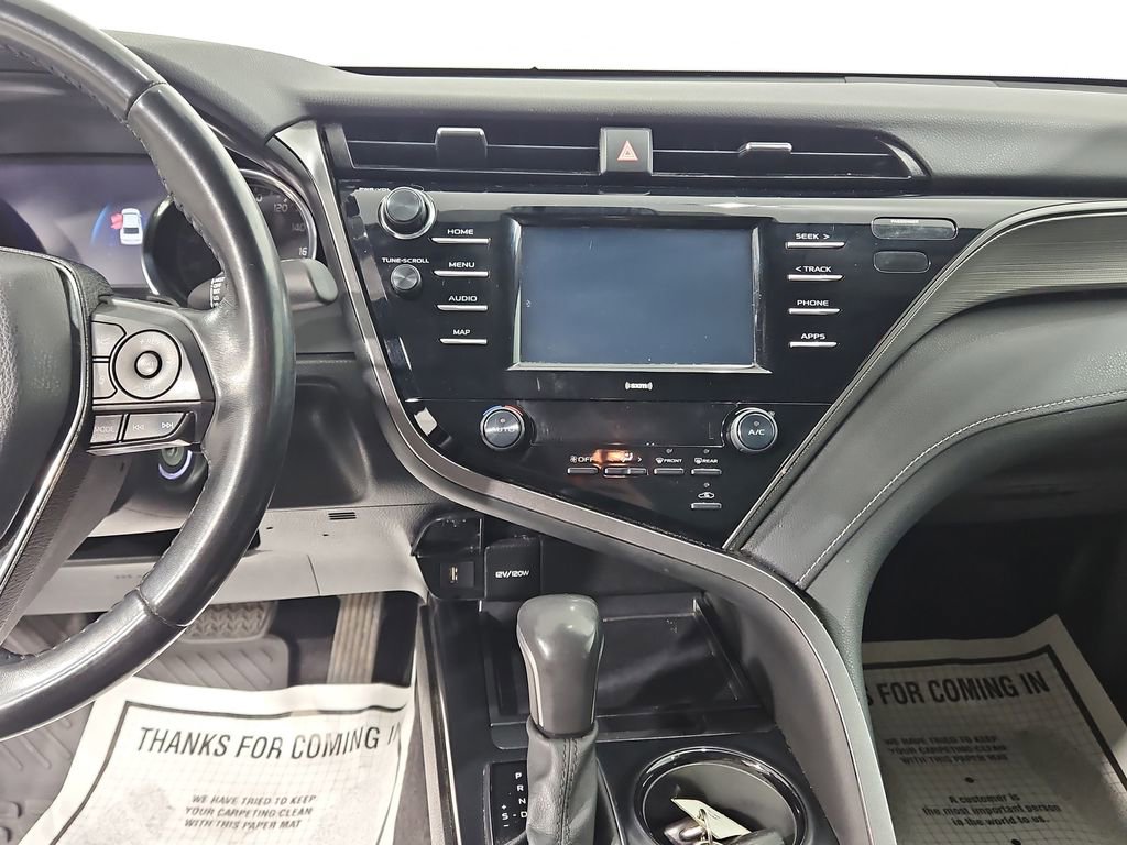 Used 2020 Toyota Camry SE image 17