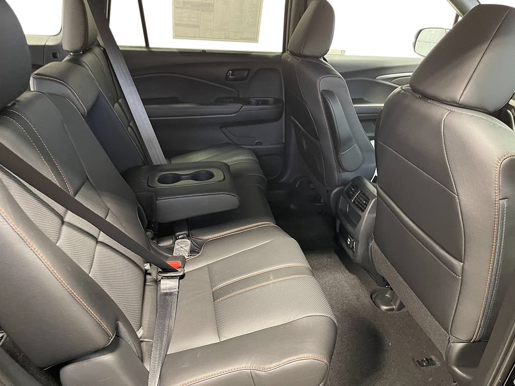 Used 2023 Honda Passport TrailSport image 40