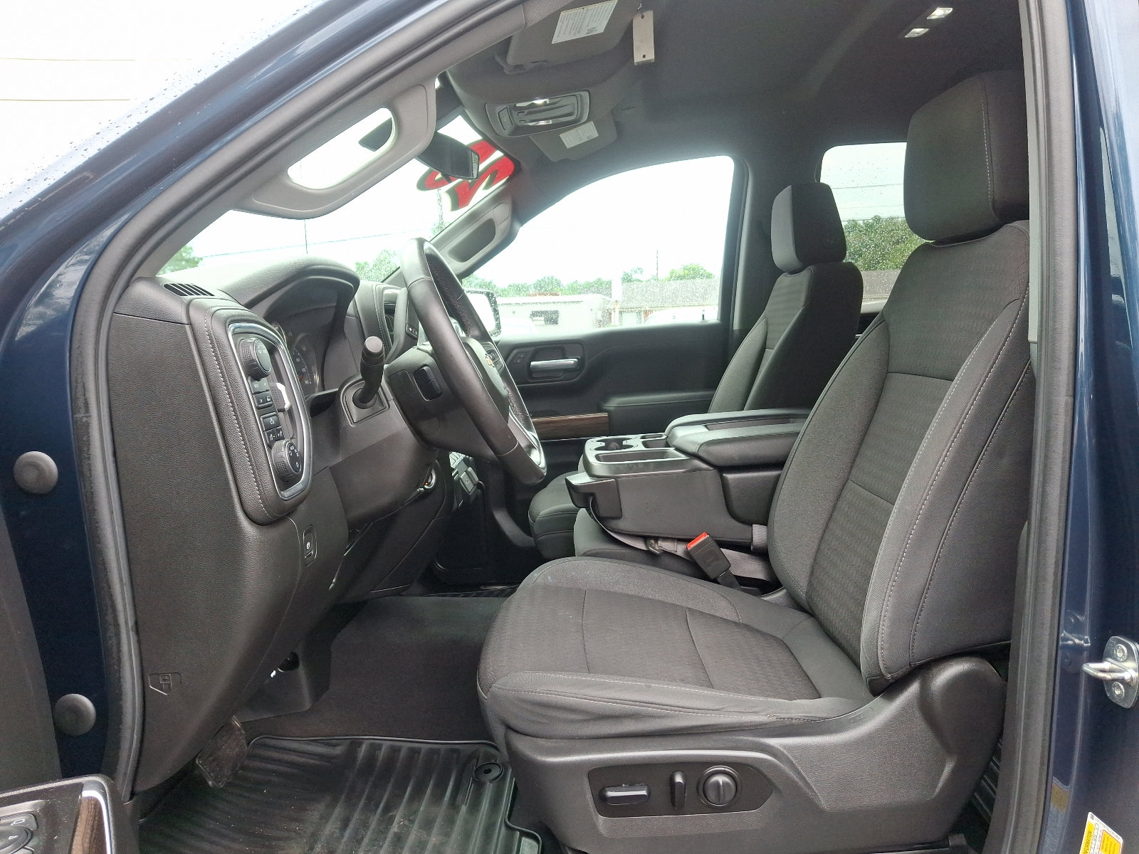 Used 2020 Chevrolet Silverado 1500 LT w/ Convenience Package image 13