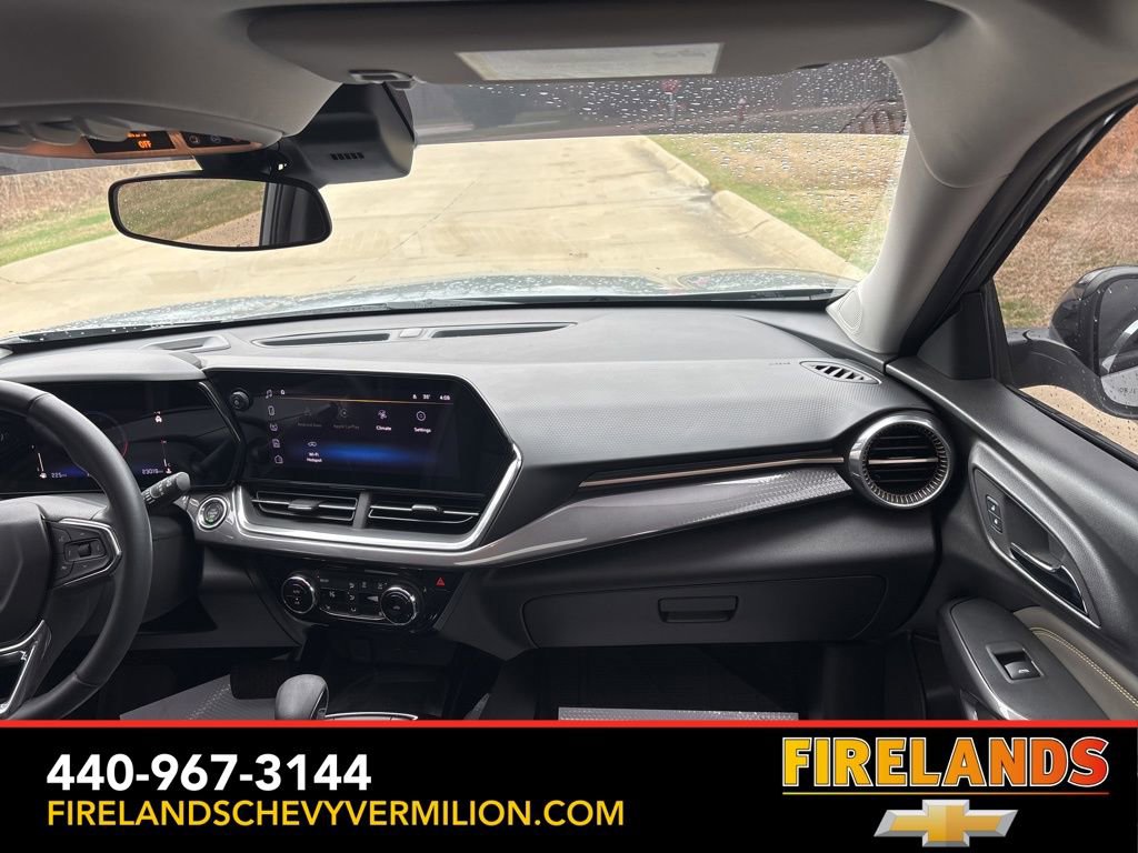 Certified 2025 Chevrolet Trax ACTIV w/ Sunroof Package image 34