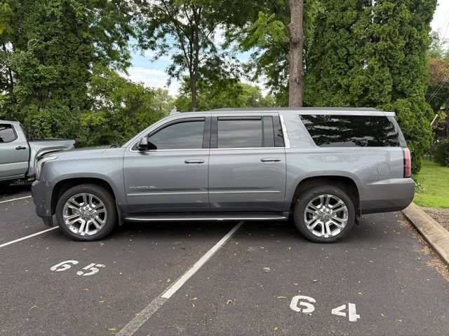 Used 2018 GMC Yukon XL SLT w/ Premium Edition AWD/4WD image 8