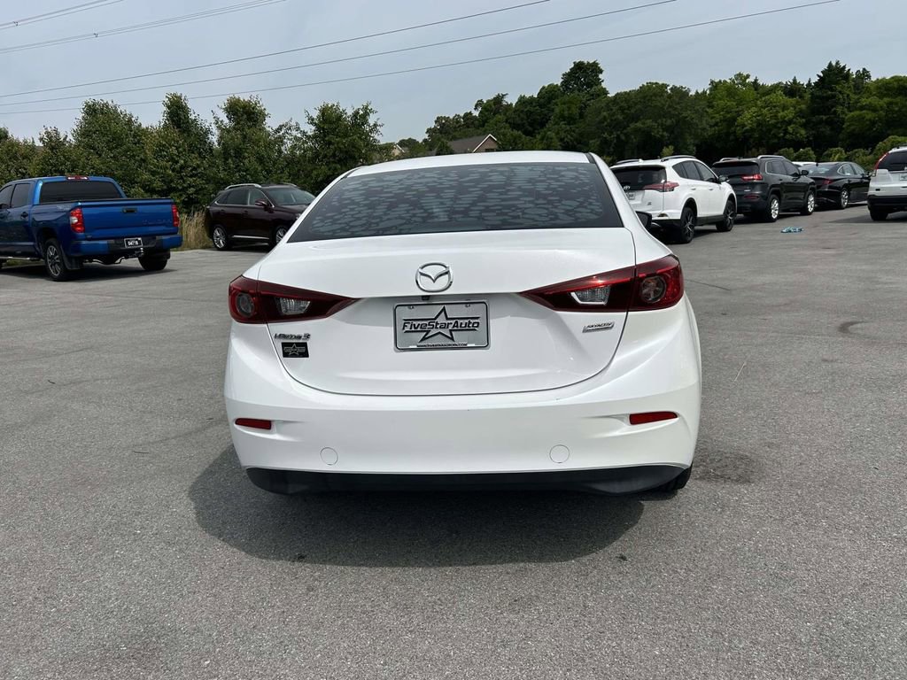 Used 2018 MAZDA MAZDA3 Sport FWD image 4