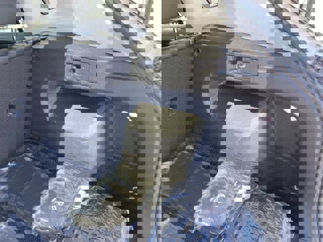 New 2025 Volkswagen Tiguan SE image 62