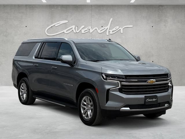 Used 2024 Chevrolet Suburban LT RWD image 2