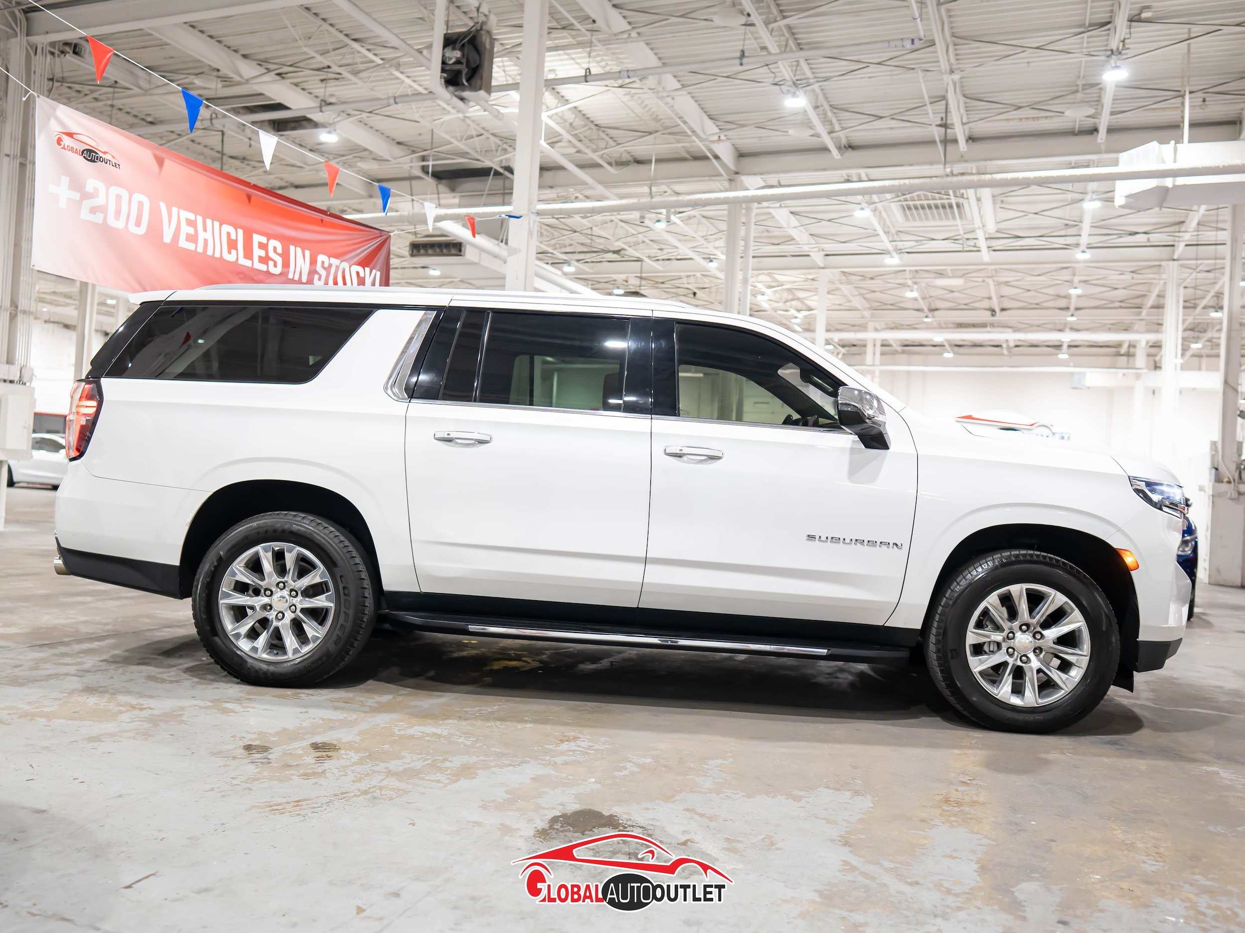 Used 2021 Chevrolet Suburban Premier RWD image 8