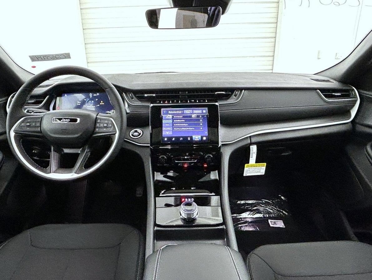 New 2026 Jeep Grand Cherokee Laredo X AWD/4WD image 13