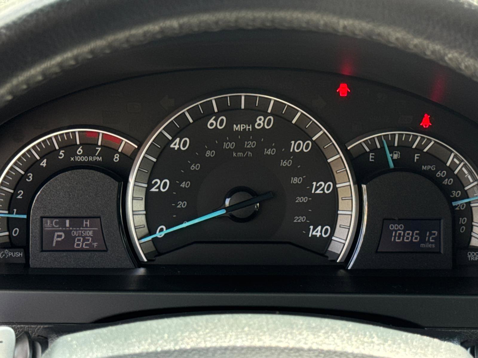 Used 2012 Toyota Camry SE w/ Leather Pkg FWD image 20