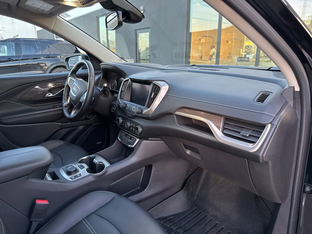 Used 2024 GMC Terrain Denali w/ Denali Premium Package image 6