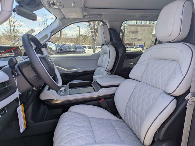 New 2026 Lincoln Navigator L Black Label image 18