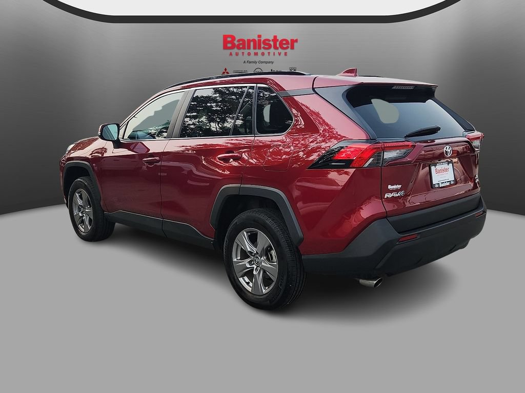 Used 2025 Toyota RAV4 XLE AWD/4WD image 6